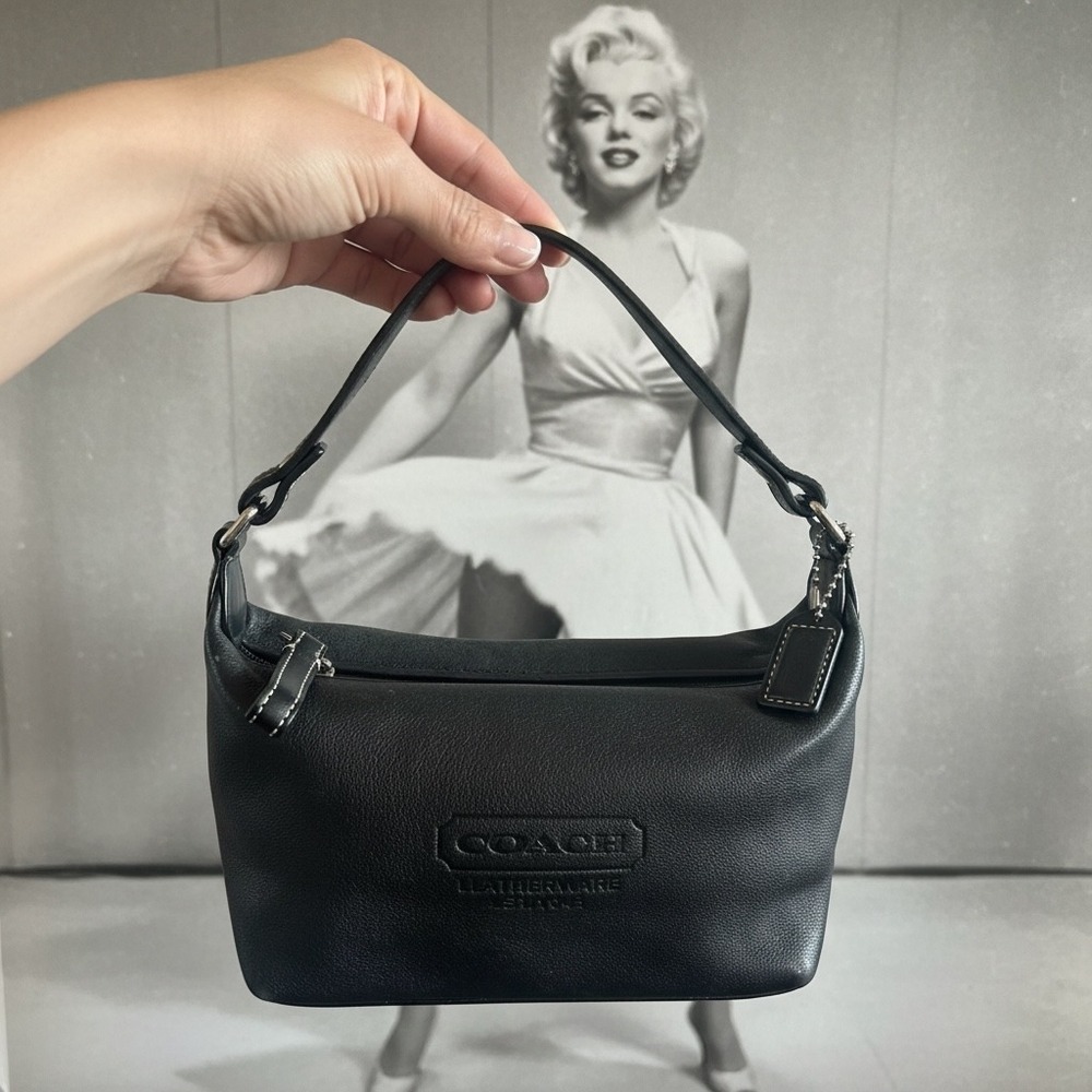 Coach Y2K Black Leather Baguette Hobo Shoulder Bag Logo Zip Top